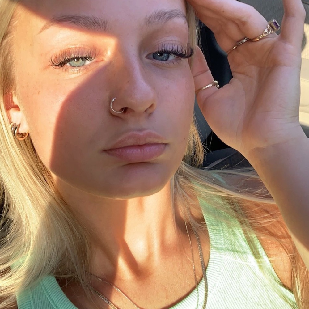 Meet your Posher, Amber